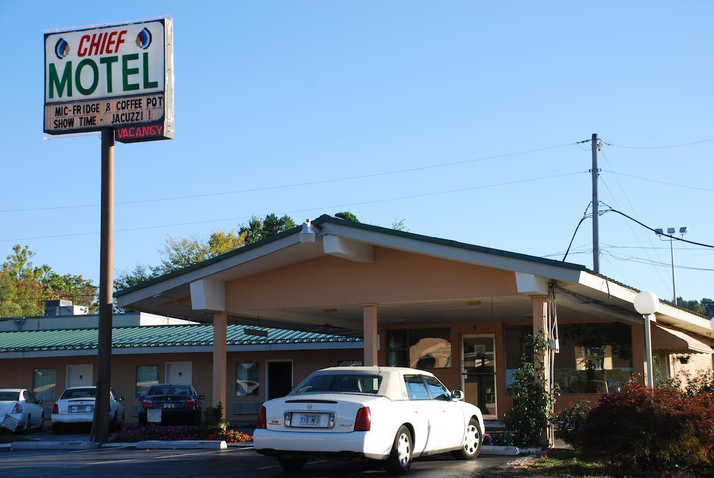 Chief Motel Fayetteville Luaran gambar